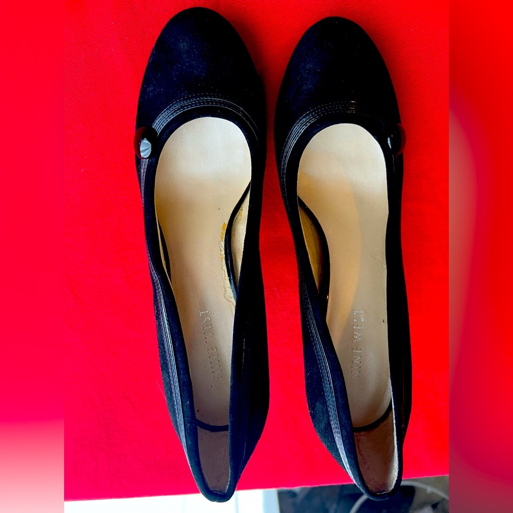 Nine West women’s heels.  Size 7.5.